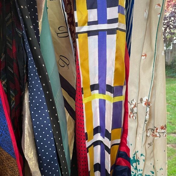 Vintage LOT of 25 Echo 7 Glentex Korea Japan Silk Polyester Big Elegant Scarves - Picture 7 of 16
